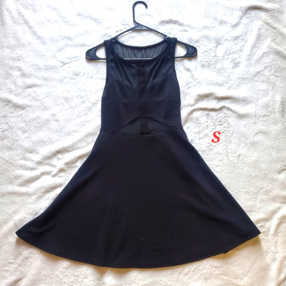 Small Black Cocktail Dress - Picture 1 of 1